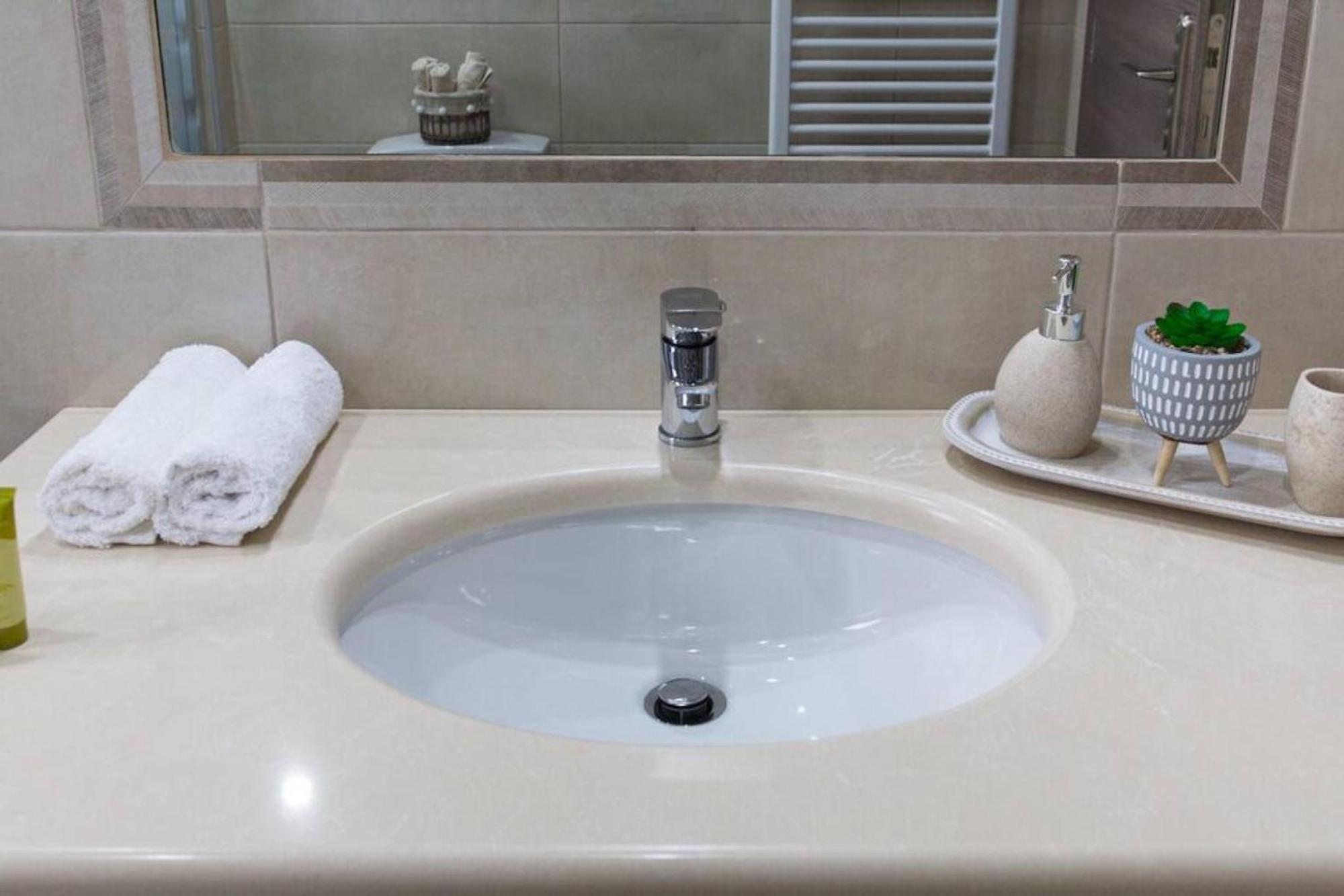 Sunny Apartment Lefkada - Lefkada Bnb Kalligoni Экстерьер фото