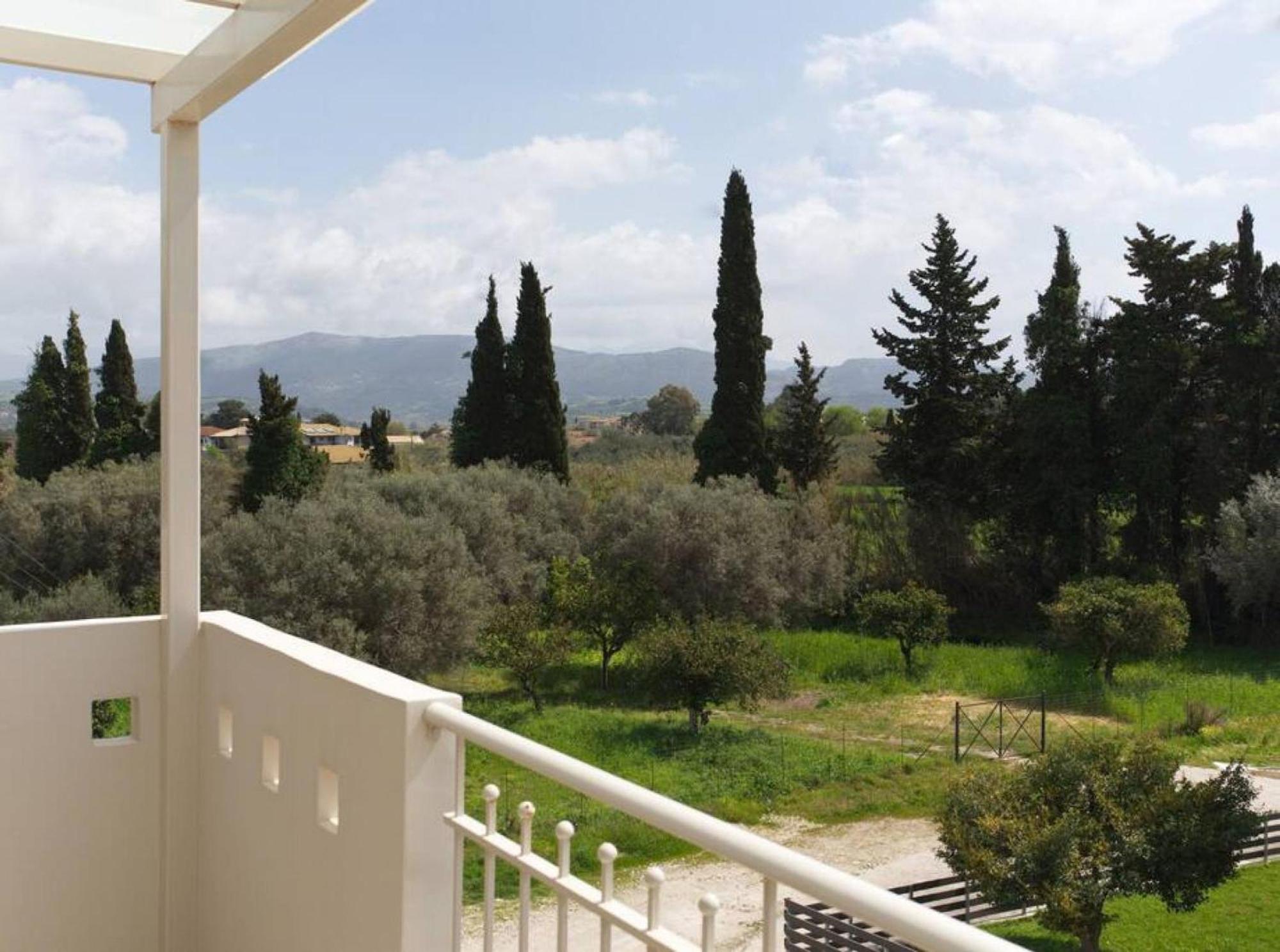 Sunny Apartment Lefkada - Lefkada Bnb Kalligoni Экстерьер фото